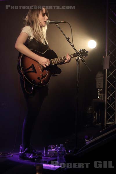 HANNAH LOU CLARK - 2016-04-16 - PARIS - Point Ephemere - 